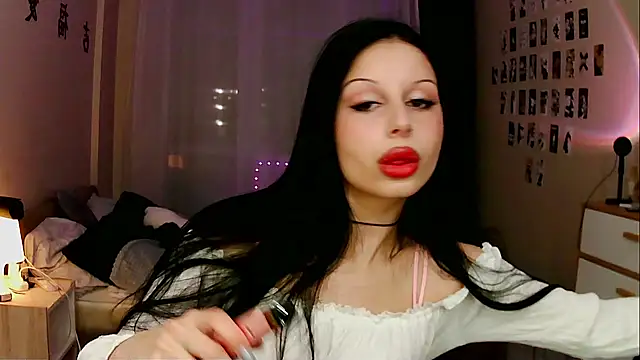 lola ring online show from 17, 4, 2026