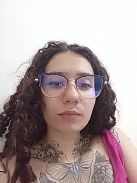 Aura Phone online show from 14, 5, 2026