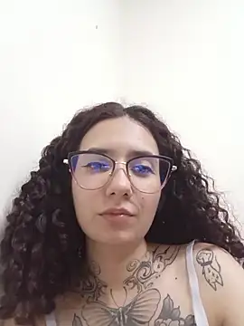 Aura Phone online show from 28, 4, 2026