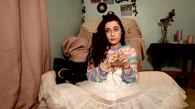 missclochette online show from 9, 6, 2026