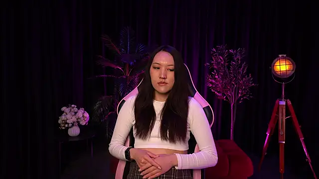 Ami yuna online show from 18, 4, 2026