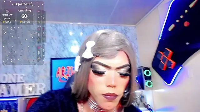 abril gomez   online show from 17, 5, 2026