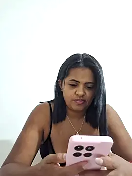 Ayla Phone online show from 23, 4, 2026