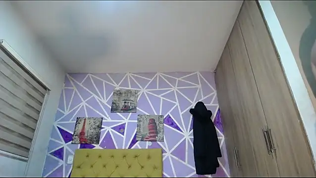 Hellen maya online show from 7, 5, 2026