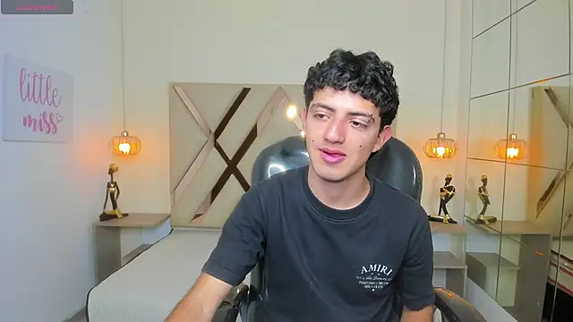 XebasTwink online show from 17, 4, 2026