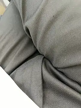 warm milk69 online show from 27, 4, 2026