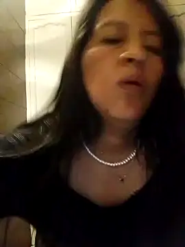 Snapshot of Gaby_lulu chatting on 6, 5, 2026 Gaby lulu online show from 6, 5, 2026