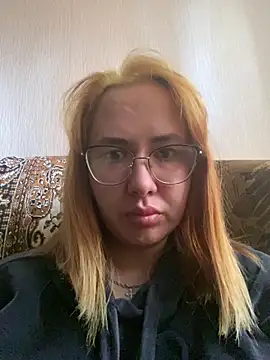 Melissa lissa  online show from 15, 4, 2026