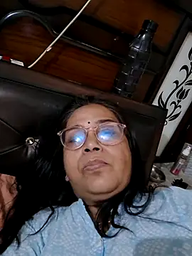 Shalini3456 online show from 18, 4, 2026