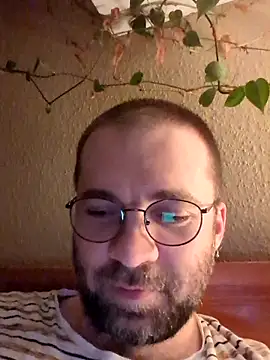 Snapshot of gayboyx77 chatting on 15, 4, 2026 gayboyx77 online show from 15, 4, 2026