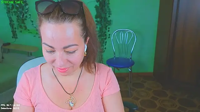 Snapshot of Zoe_Zephyr chatting on 2, 7, 2026 Zoe Zephyr online show from 2, 7, 2026