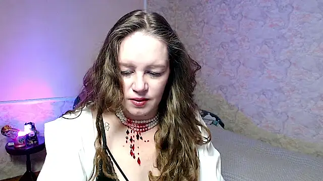 Snapshot of Fern_Lust chatting on 28, 5, 2026 Fern Lust online show from 28, 5, 2026