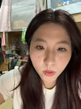 pinkouou online show from 17, 4, 2026