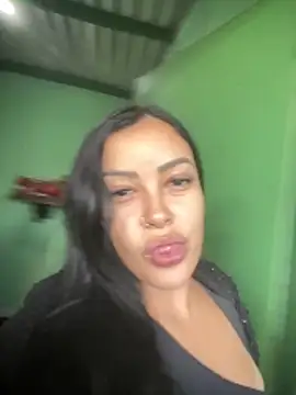 novinhahot18 online show from 15, 4, 2026