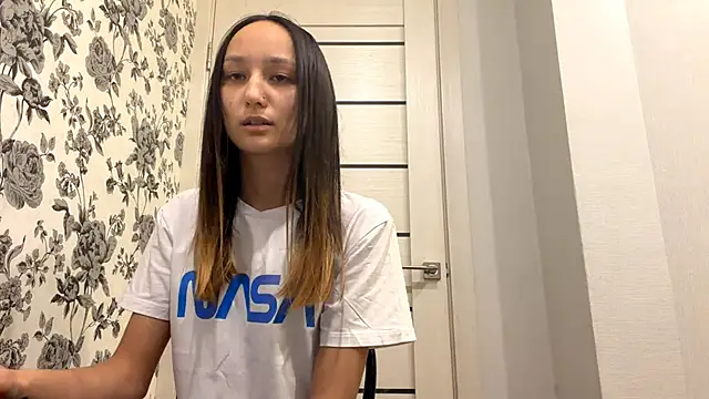 VolatileDear online show from 15, 4, 2026