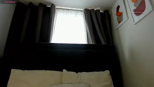 hanna-baker01 online show from 22, 4, 2026