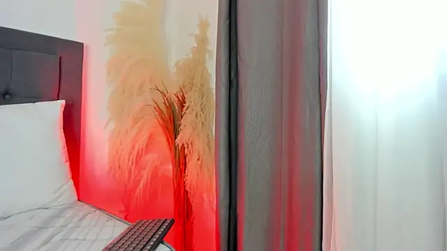 hanna-baker01 online show from 20, 6, 2026