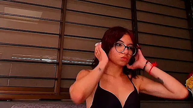 Emma angel 04 online show from 18, 6, 2026