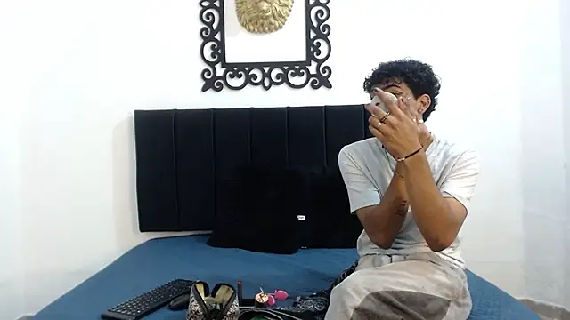 SinBoy  online show from 27, 4, 2026