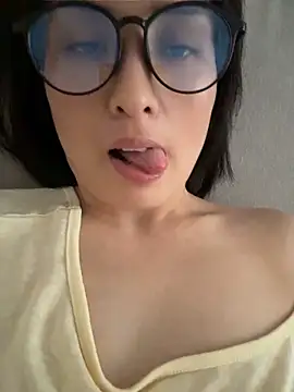 Snapshot of Faye-baby chatting on 10, 6, 2026 Faye-baby online show from 10, 6, 2026
