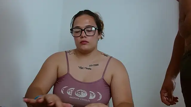 curvy-sofi-hard online show from 21, 4, 2026