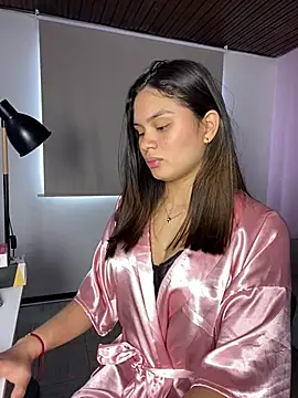 AuroraMoore Pink online show from 11, 5, 2026