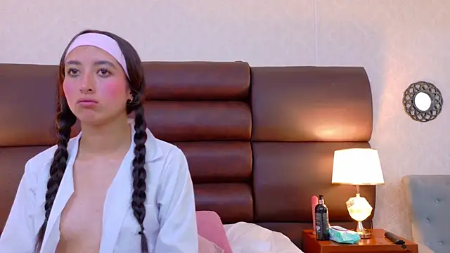 LucianaTorress online show from 23, 5, 2026