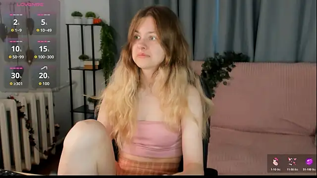 Glitch Doll online show from 16, 6, 2026