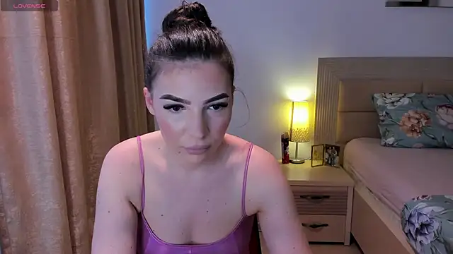 Snapshot of CandyElla_ chatting on 2, 7, 2026 CandyElla online show from 2, 7, 2026