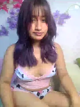 LunaaMarshmallow online show from 18, 4, 2026