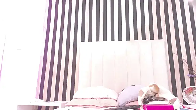 Snapshot of LeoTease chatting on 15, 7, 2026 LeoTease online show from 15, 7, 2026