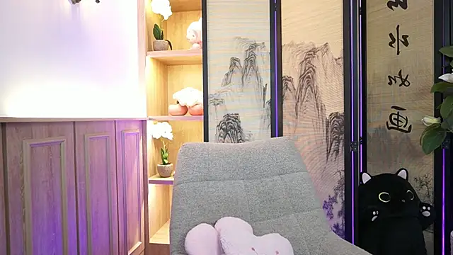 Snapshot of AlinaBennet_ chatting on 9, 7, 2026 AlinaBennet online show from 9, 7, 2026