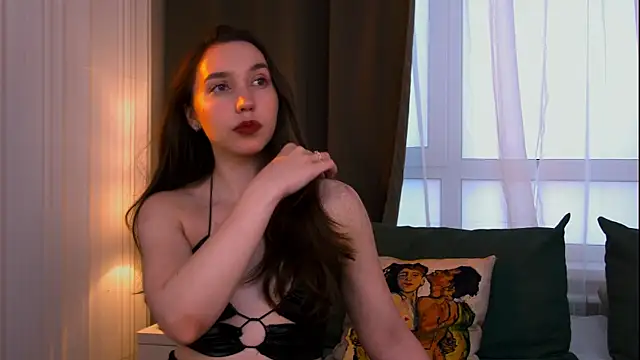 Snapshot of Suzaneey chatting on 5, 7, 2026 Suzaneey online show from 5, 7, 2026