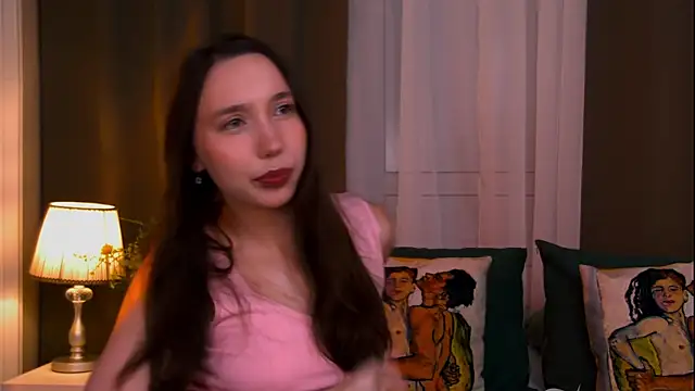 Snapshot of Suzaneey chatting on 27, 6, 2026 Suzaneey online show from 27, 6, 2026