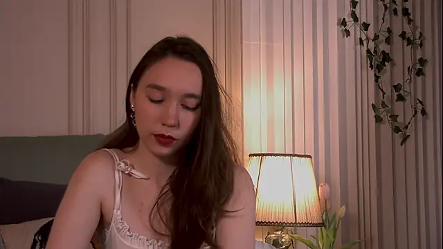 Suzaneey online show from 9, 5, 2026