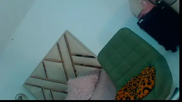 Snapshot of paola_blond01 chatting on 3, 6, 2026 paola blond01 online show from 3, 6, 2026