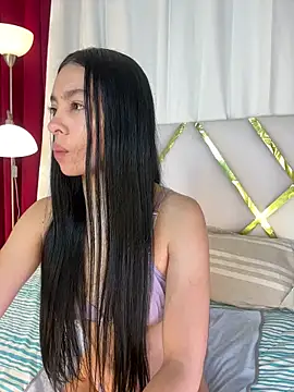 Lila-pinkky online show from 26, 4, 2026