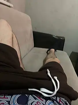 youngdick13 online show from 16, 4, 2026