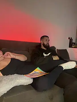 Alyssa and DAngelo online show from 17, 7, 2026