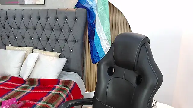 Snapshot of Anaciet_Evans chatting on 13, 7, 2026 Anaciet Evans online show from 13, 7, 2026