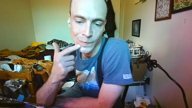 JohnnyMoves online show from 12, 6, 2026