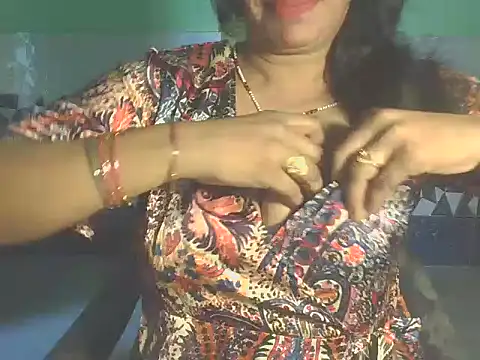 Hotty Bhabhi1 online show from 4, 6, 2026