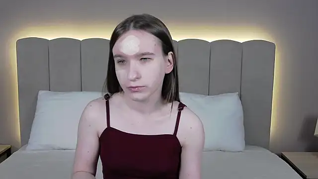 MarliinNova online show from 10, 5, 2026