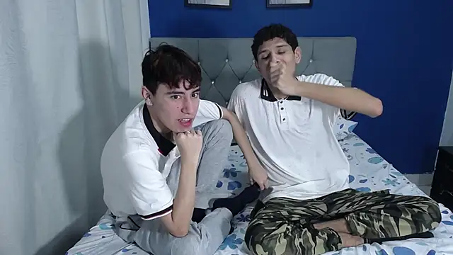 Snapshot of Thiago_And_Gael chatting on 5, 7, 2026 Thiago And Gael online show from 5, 7, 2026