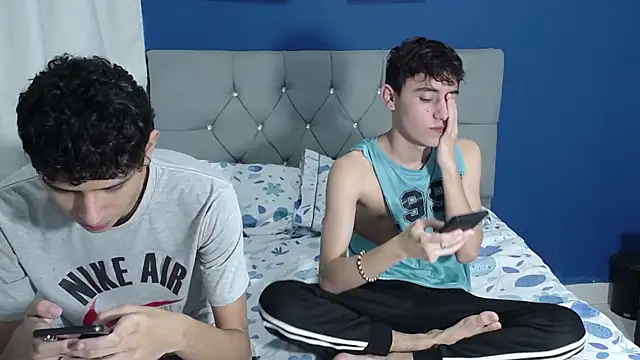 Snapshot of Thiago_And_Gael chatting on 12, 7, 2026 Thiago And Gael online show from 12, 7, 2026