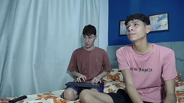 Snapshot of Thiago_And_Gael chatting on 7, 6, 2026 Thiago And Gael online show from 7, 6, 2026