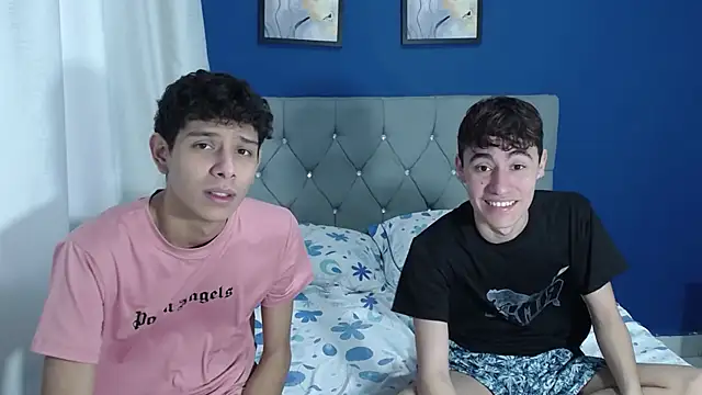 Snapshot of Thiago_And_Gael chatting on 5, 7, 2026 Thiago And Gael online show from 5, 7, 2026