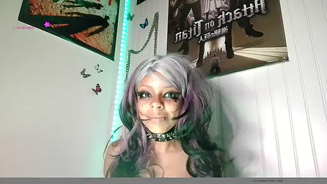 Snapshot of nerdyhotgoth chatting on 19, 6, 2026 nerdyhotgoth online show from 19, 6, 2026