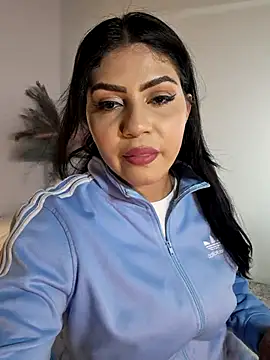 LucyWild8 online show from 15, 7, 2026