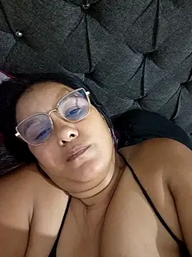 Snapshot of Samanta-42 chatting on 27, 5, 2026 Samanta-42 online show from 27, 5, 2026